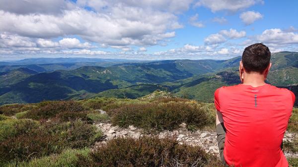 The valley between Rocles and Loubaresse is very pretty.